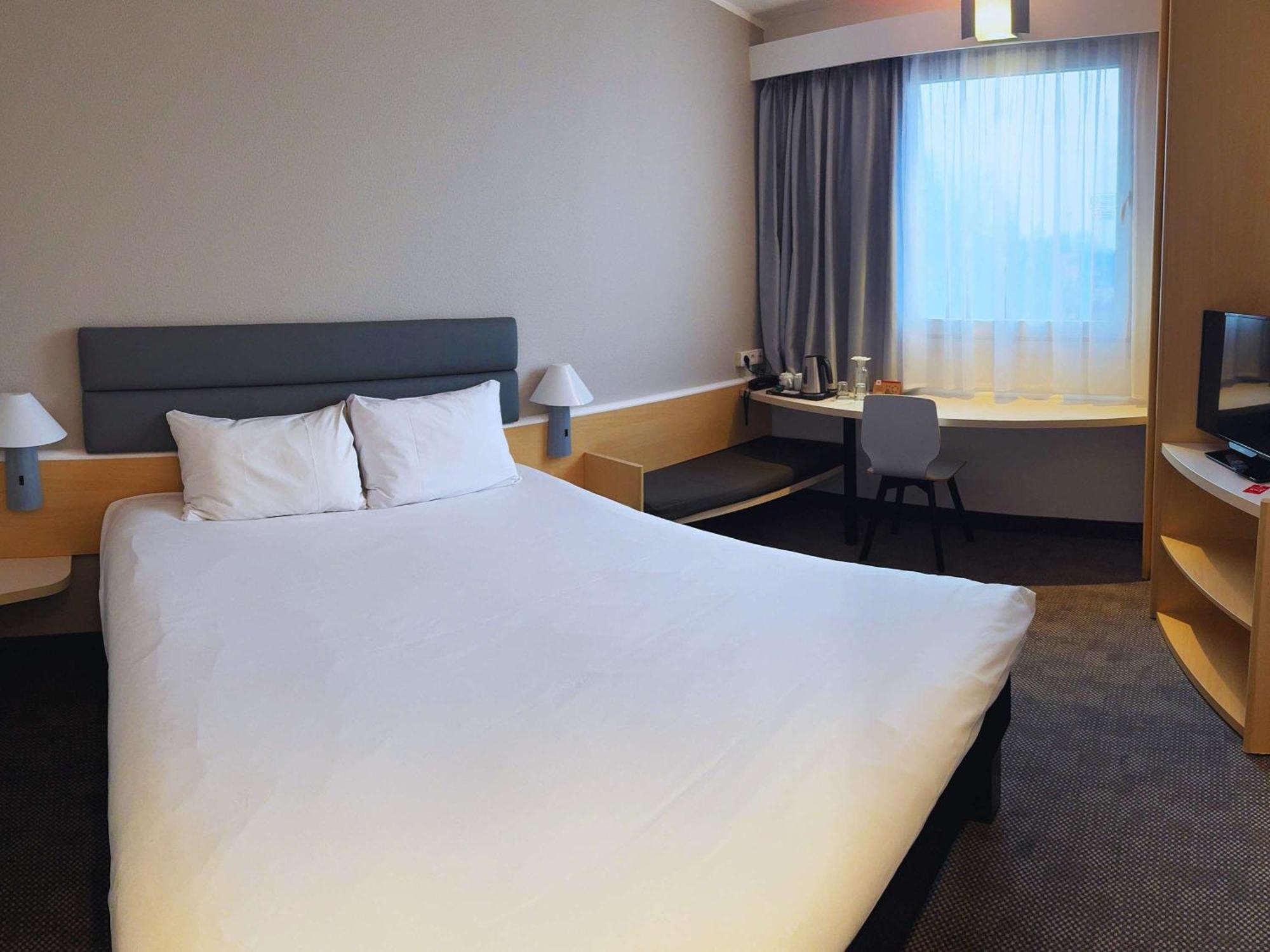 ไอบิส กาโตวิเซ ซาบเช Hotel ภายนอก รูปภาพ